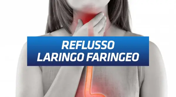 Donna con mano alla gola, evidenziata un'area rossa. Testo: "REFLUSSO LARINGO FARINGEO". Scopri i rimedi rapidi.